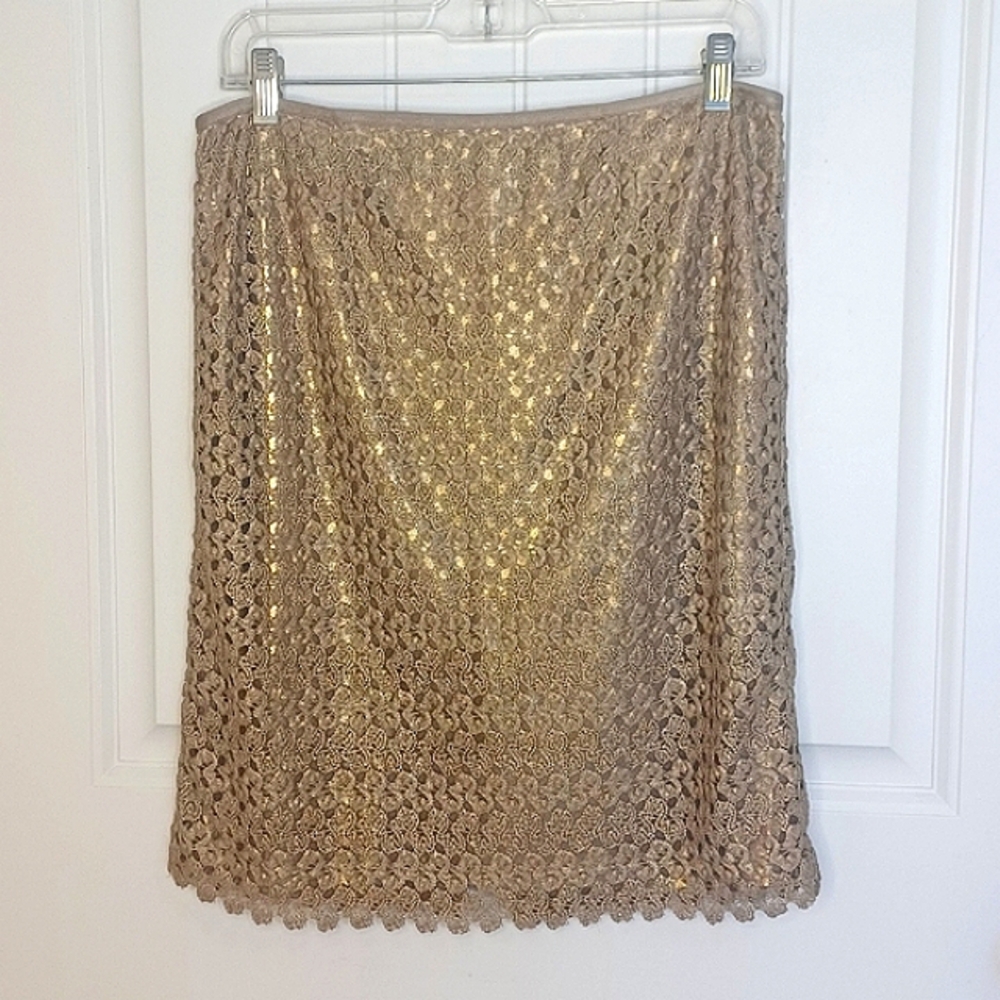 Calvin Klein Gold Metallic Crochet Overlay Straight Stretch Skirt Sz 8 Holiday